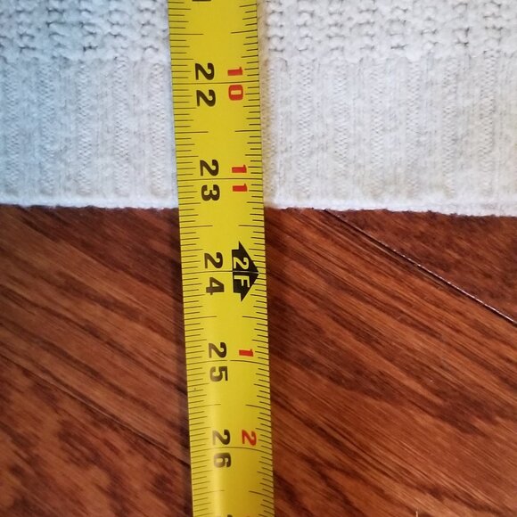 AE pair of cropped sweaters, size M - Picture 9 of 12